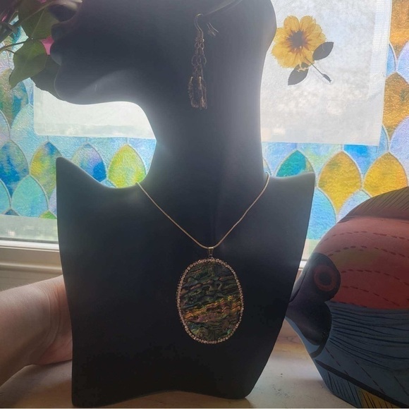 COPY- New Handmade Natural Abalone Shell Necklace On Silver Plat… - Picture 8 of 10